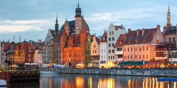 منح حكومة بولندا Poland Government Scholarships