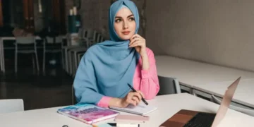 وظائف عن بعد براتب ثابت