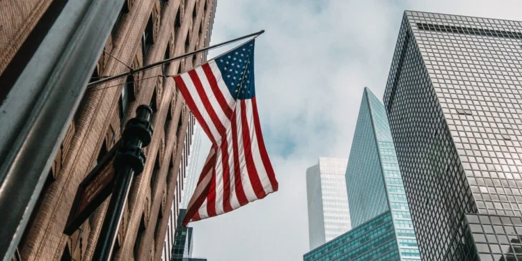 الهجرة الى امريكا: كل ما تحتاج لمعرفته قبل الانتقال إلى أرض الفرص