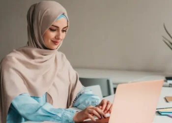 وظائف عن بعد للنساء: المرونة والاستقلالية