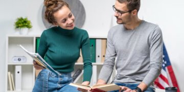 كيفية تعلم لغة جديدة في 7 خطوات