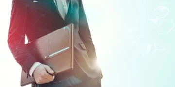 إدارة الأعمال ووظائفها: دليل شامل لفهمه وتطبيقه في الواقع العملي