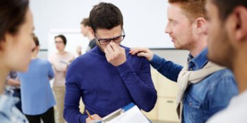 كيف تجسد التعاطف مع الذات في حياتك اليومية