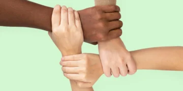 كيفية بناء علاقة قائمة على الترابط