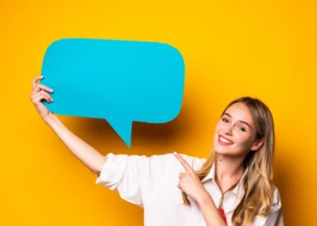 كيف أقوم بتطوير نفسي في الكلام: تقنيات لتحسين مهارات التواصل